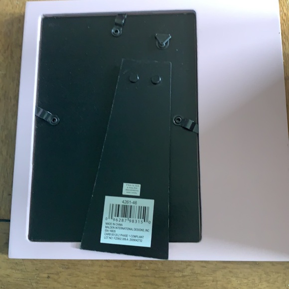 Pink frame - Picture 3 of 3